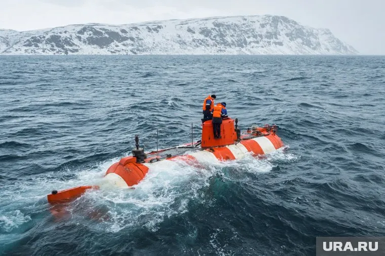 Спасоперация членов экипажа «Титана» может превратиться в поисковую, заявил океанограф Дон Уолш