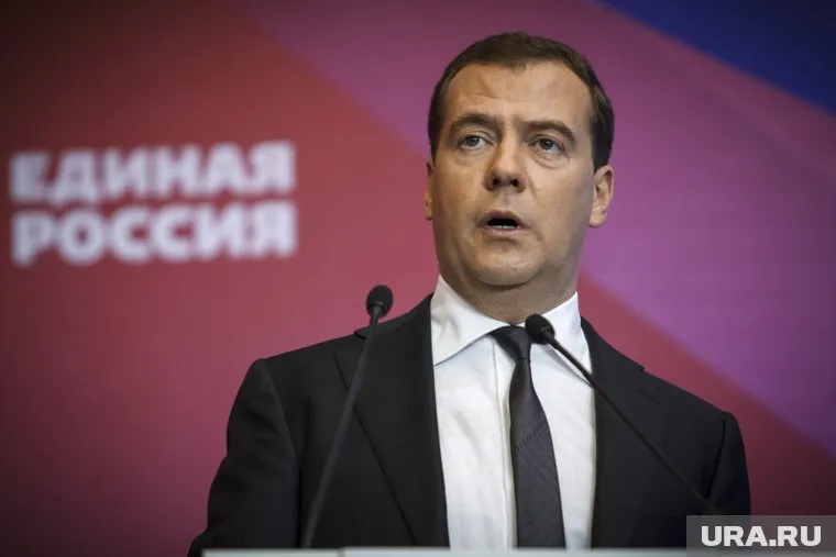 Местные секретари увидятся с лидером партии уже завтра на форуме