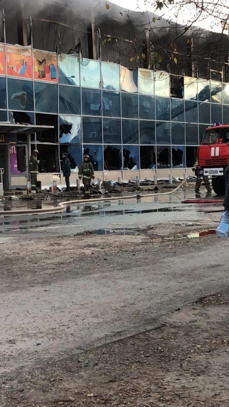 Пожар в ТЦ Монетка Богданович 6 октября 2020