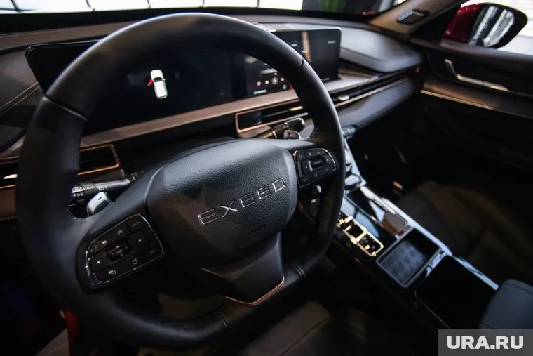 Авто должно появиться у театра не позднее 30 апреля