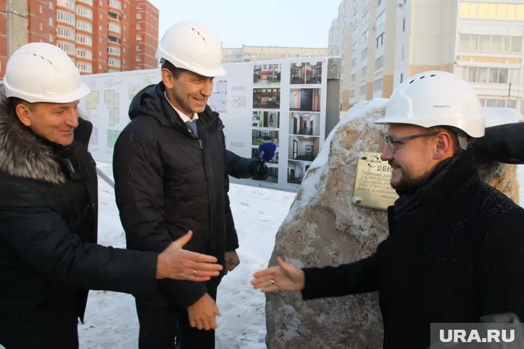 Памятный камень заложен в честь начала строительства