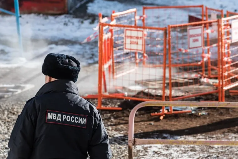 Колодец, куда провалился подросток. Екатеринбург