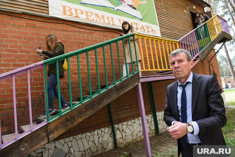 Владимир Боликов был командирован в администрацию Кировского района в начале апреля