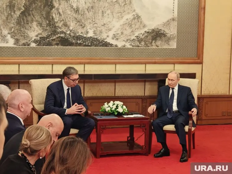 Вучич и Путин провели встречу в Китае