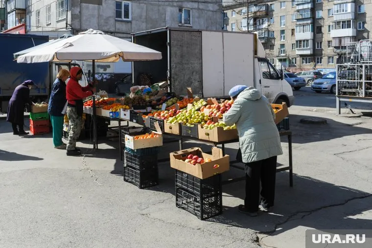 Тюменская администрация ведет борьбу со стихийными рынками