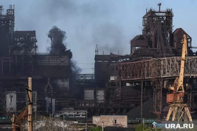 Завод «Азовсталь» стал местом длительных боев