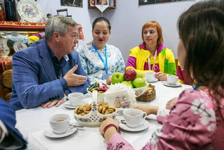 XIX Всемирный фестиваль молодежи и студентов. Первый день. Сочи