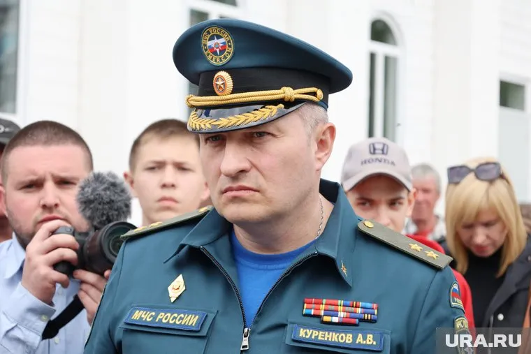 С самолета Куренкова встречал губернатор Тюменской области Моор