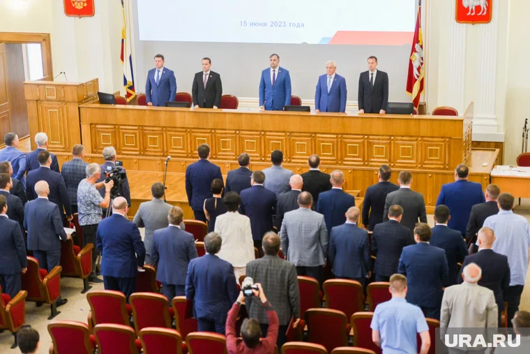 Половина действующих депутатов челябинского парламента не вернется в зал заседаний