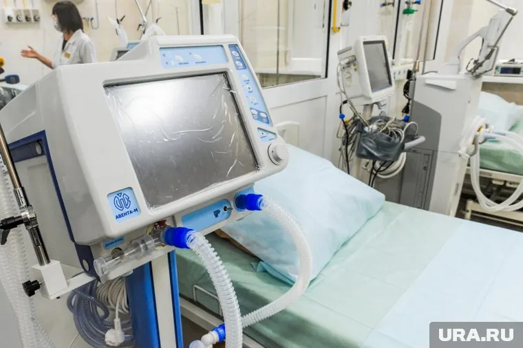 Мадонна отложила тур после того, как попала в реанимацию