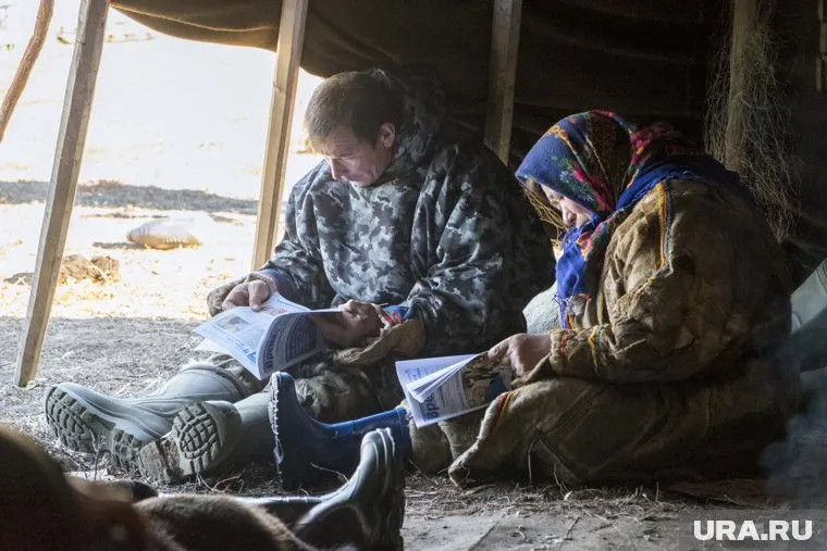 Тундровиков призвали не выезжать за едой и лекарствами в населенные пункты