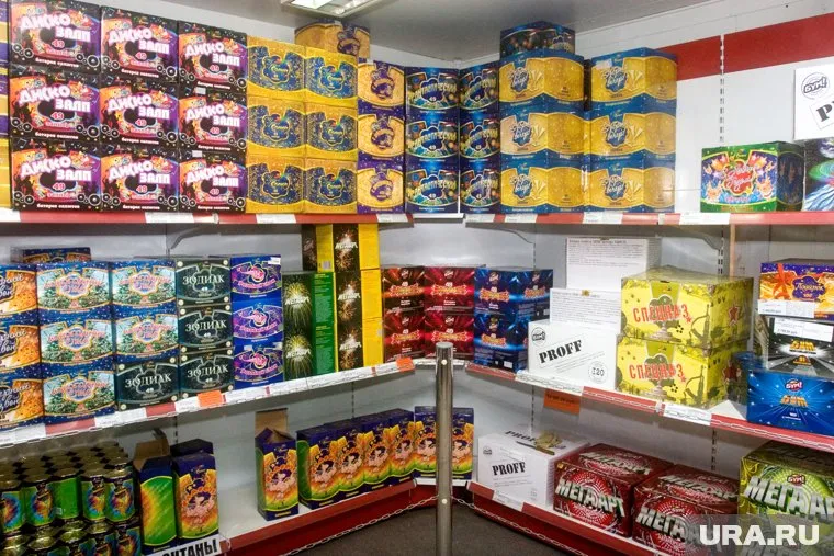 Сотрудники МЧС будут искать контрафакт в тюменских магазинах пиротехники