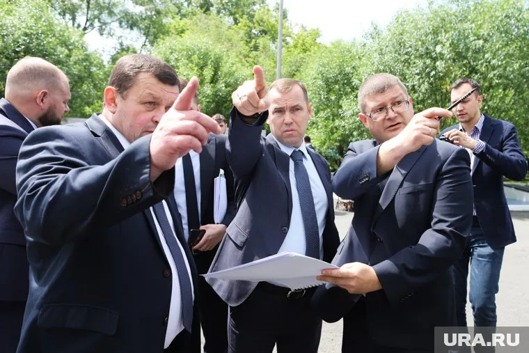 Вадим Шумков (в центре) выбрал себе новых заместителей