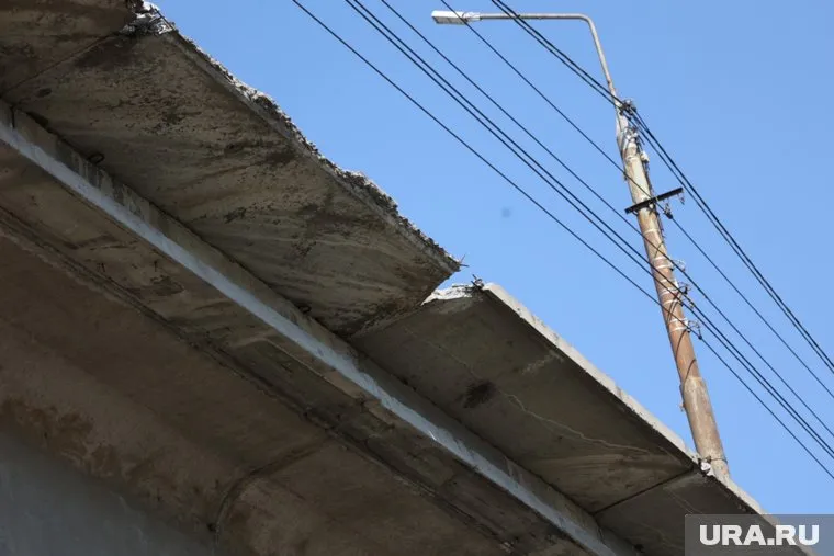 Ремонт моста должен был состояться еще шесть лет назад