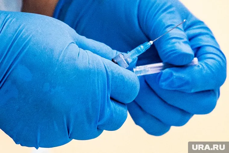 Испытания третей российской вакцины идут по плану