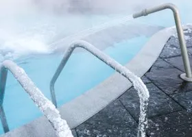 Где недорого погреться зимой: лучшие термальные источники России