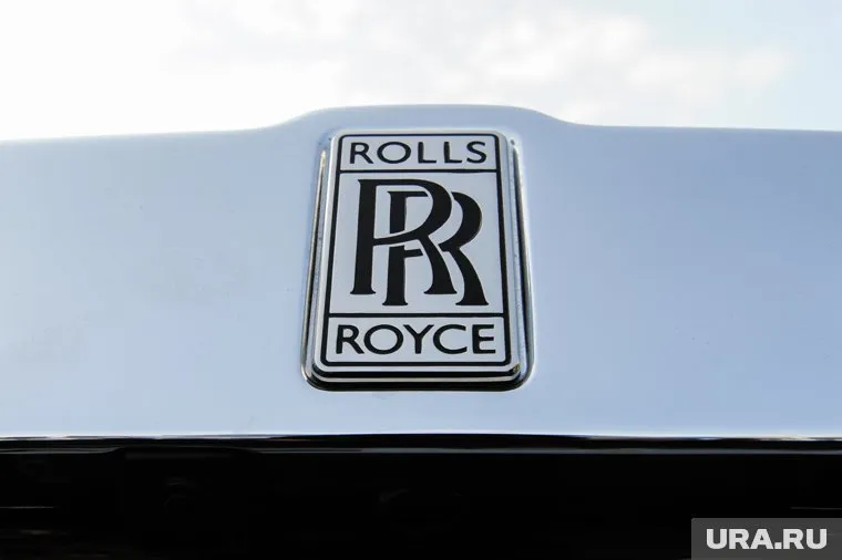 В наследстве Церетели есть два Rolls Royce