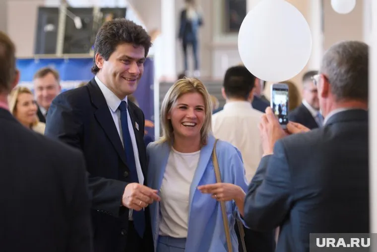 Александр Высокинский долго был в статусе беспартийного сторонника «Единая Россия»