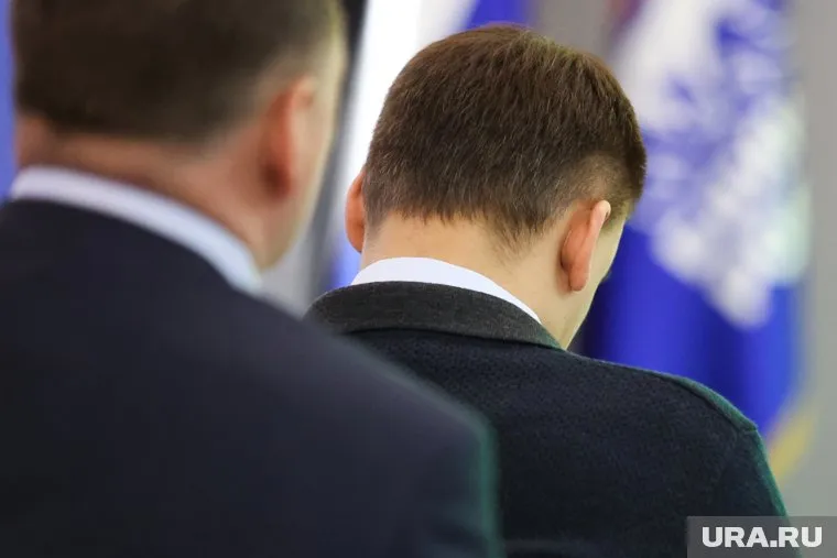 Вице-премьер может уйти из-за недовольства Махонина