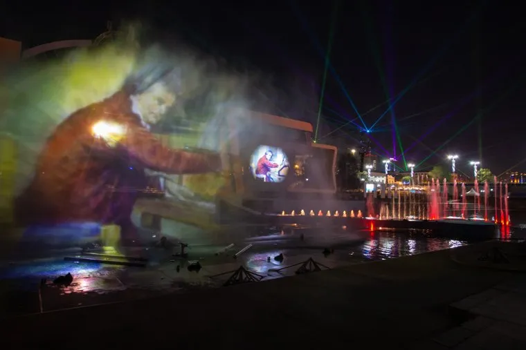 Открытие светомузыкального фонтана в Итсорическом сквере. Екатеринбург