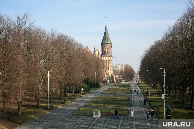 Калининград окружен враждебно настроенными к РФ странами НАТО, напомнил Олег Иванников