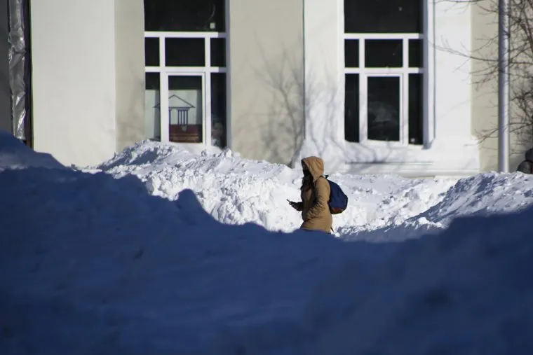 Сугробы. Курган