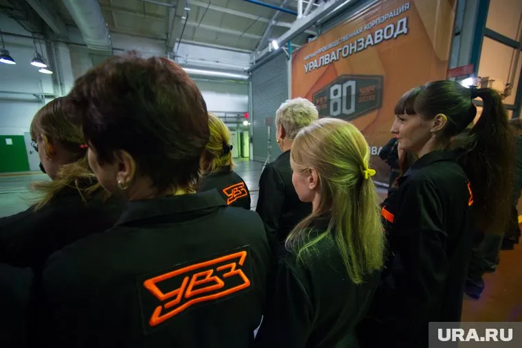 Рабочие УВЗ расстроились решением суда, но руки опускать не намерены