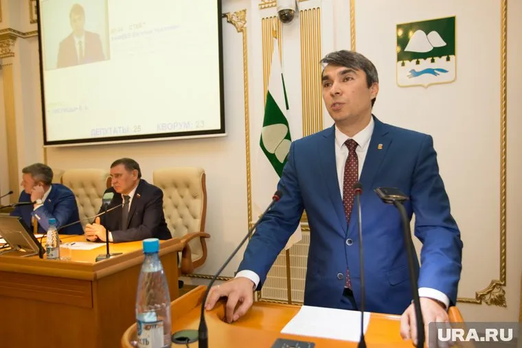 Проект закона депутатам представил Евгений Кафеев