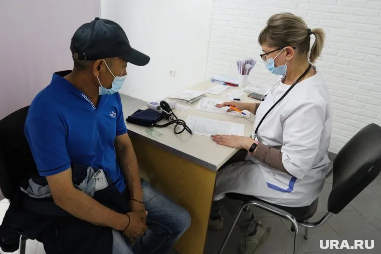 При достижении коллективного иммунитета вирус будет меньше мутировать