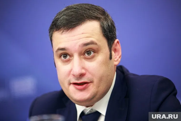 Александр Хинштейн утверждает, что ни о каких инновациях в правилах пользования мессенджерами речи не идет