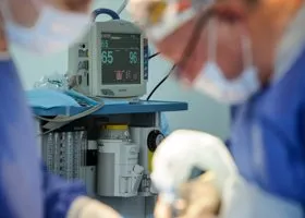 Состояние учительницы, получившей 17 ножевых в пермской школе, изменилось