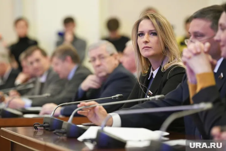 Лантратова заявила, что не комментирует слухи о своем возможном губернаторстве