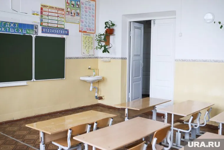 Классы опустели минимум до конца января