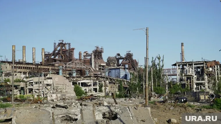 Военный корреспондент показал обстановку на металлургическом комбинате «Азовсталь»