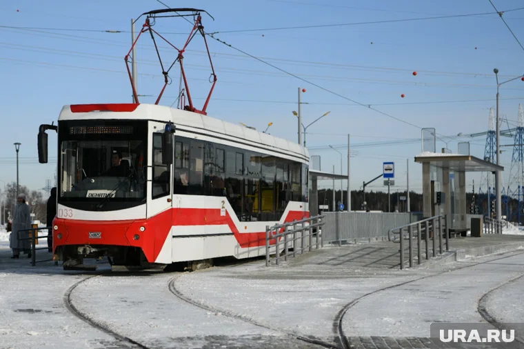Из-за аварии трамваи едут в обход (архивное фото)