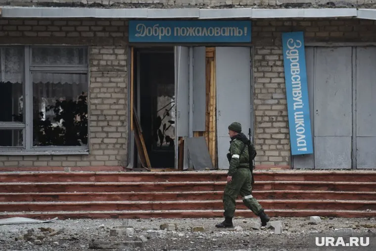В школе Донбасса нашли самодельную мину, сообщила эвакуированная