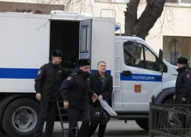 Главу ОПГ «Махонинские» доставили в суд для избрания меры пресечения