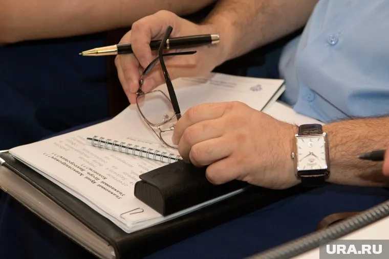 К борьбе курганского мэра и депутатов подключили полицию