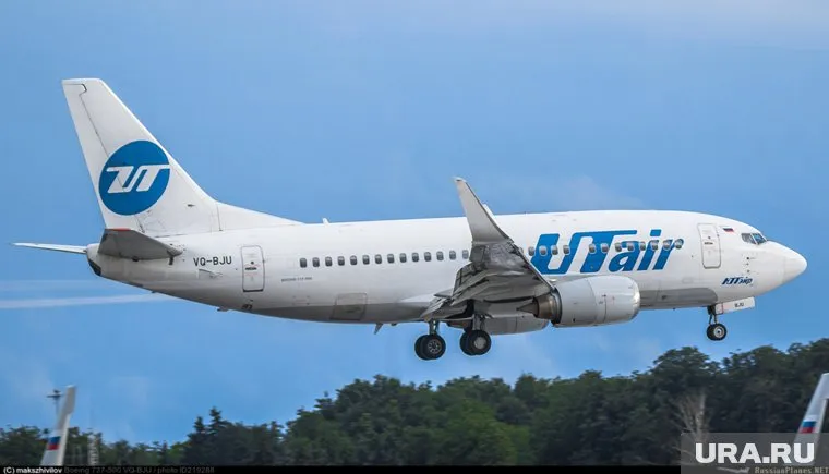 «Боинг» с номером VQ-BJU летает в «ЮТэйр» с 2011 года