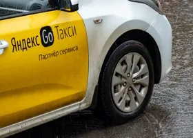 В Екатеринбурге после Дня города взлетели цены на такси