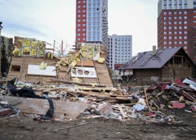 Разобрали по кирпичику: в Тюмени сравняли с землей дом бывшего «вора в законе» Ганса