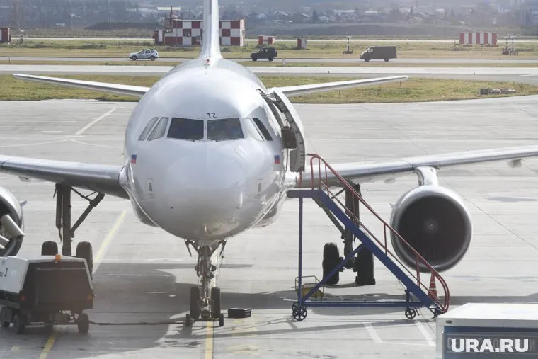 Utair провела ребрендинг своей авиакомпании, работающей с нефтяниками ХМАО