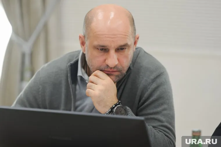 Александр Костин приехал с Артемом Жогой (на фото) в Екатеринбург в начале октября