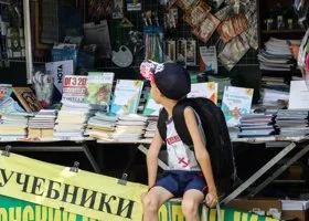 Российским школьникам дважды переписывают учебники истории