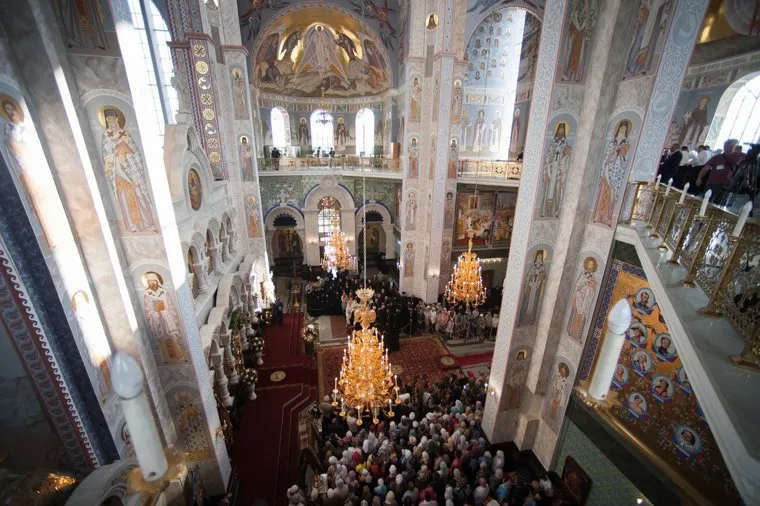 Встреча мощей святой преподобномученицы Великой Княгини Елисаветы в Храме-Памятнике на Крови. Екатеринбург, храм на крови, убранство