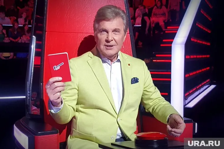 Имя Льва Лещенко держалось в секрете вплоть до съемок первого выпуска шоу «Голос 60+»