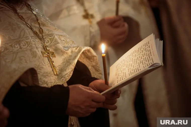 Во время Страстной недели нужно сосредоточиться на богослужении, заявил Александр Волков