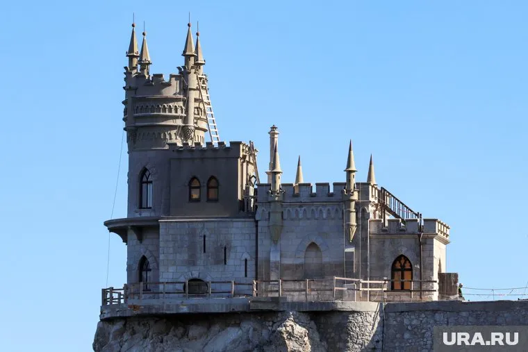 В Крыму турпоток вырос, а в Краснодарском крае упал из-за введения ограничений, уверен Дмитрий Горин