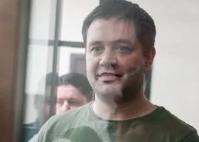 Главного редактора telegram-канала Baza отправили в СИЗО: подробности заседания суда и позиция редакции