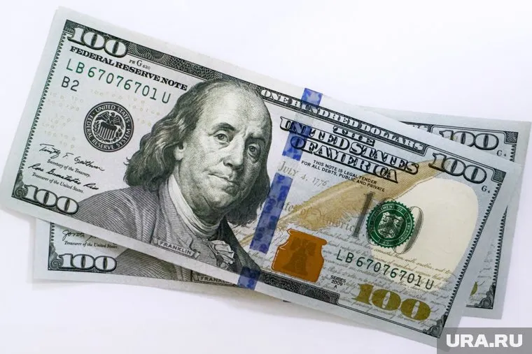 Золотовалютные резервы за неделю приросли на 8,5 млрд долларов